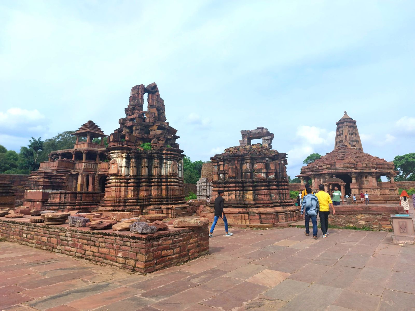 The carved medieval Shiva temples of Menal standing beside a rocky gorge in Rajasthan