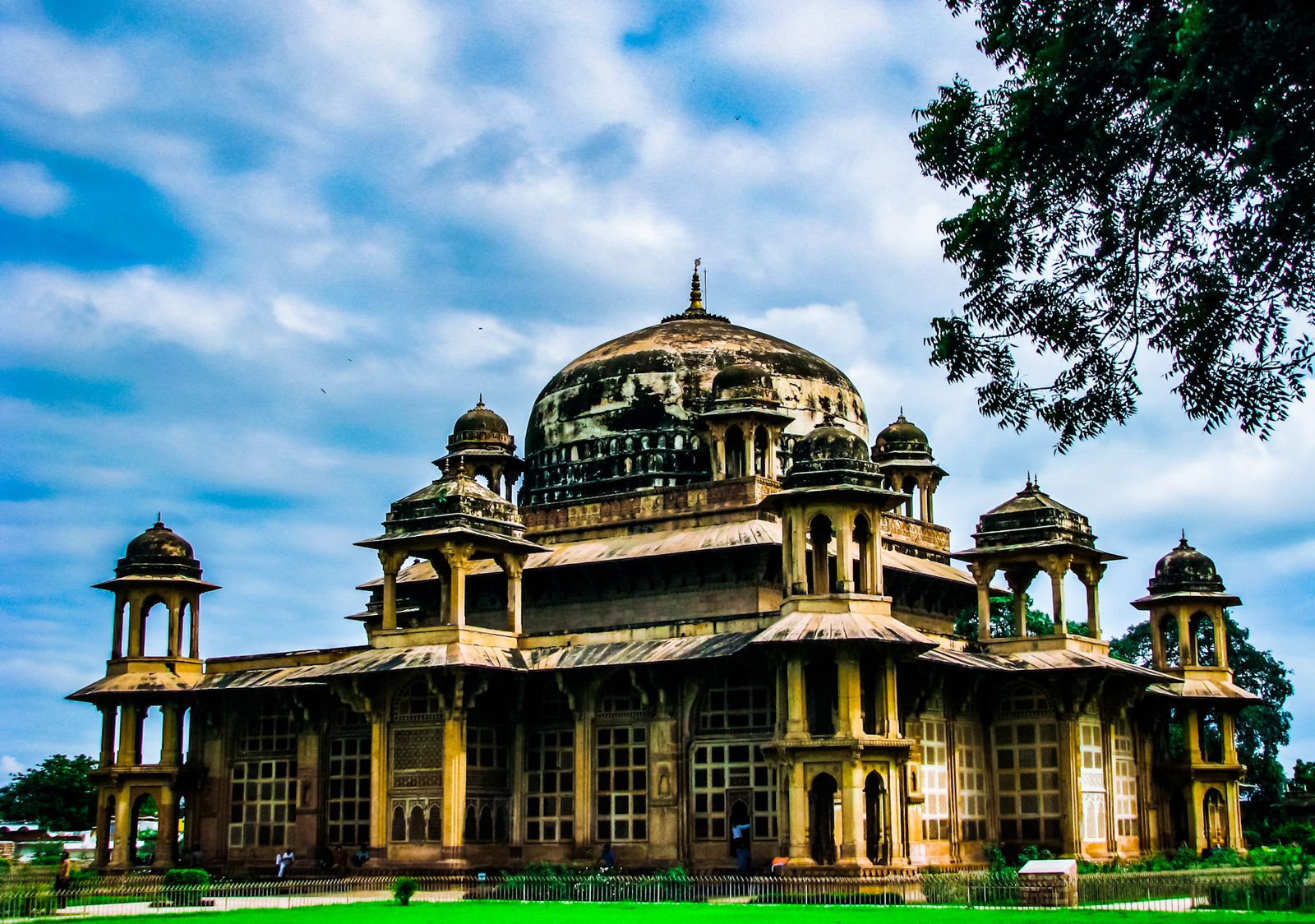 The domed tomb of Muhammad Ghaus in Gwalior, beside which the musician Tansen is buried