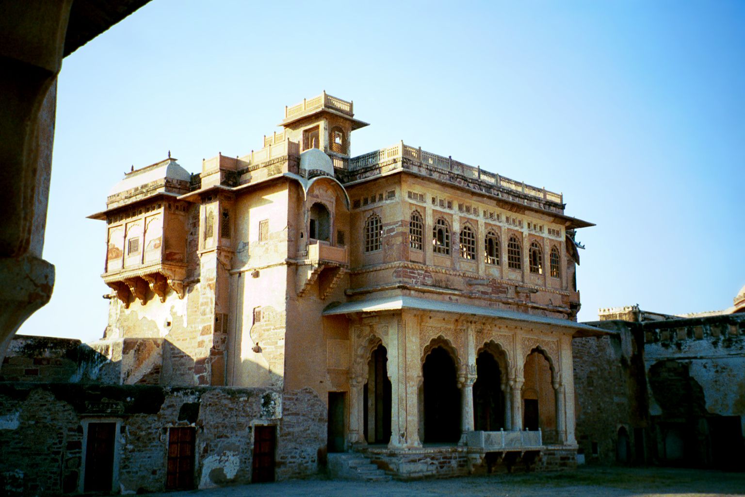 Restored palace pavilions and water channels inside Nagaur Fort