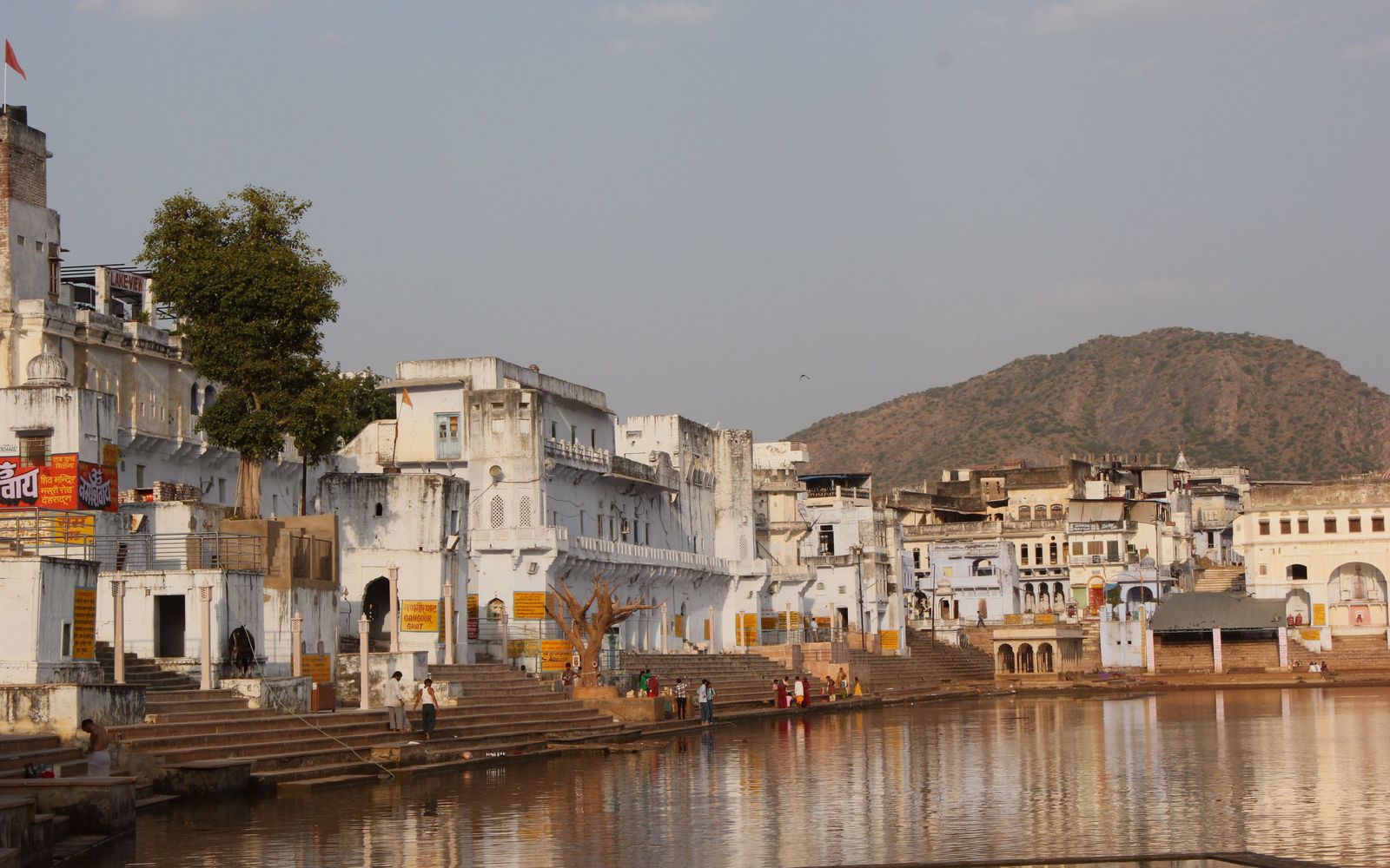 Whitewashed ghats and temples around the sacred lake at Pushkar